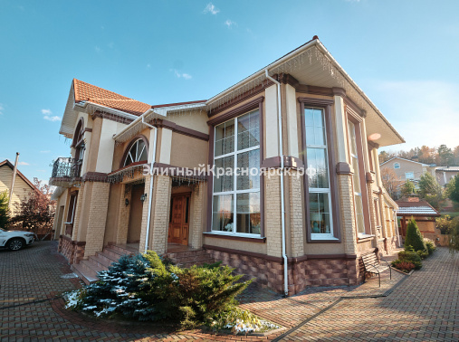 Архитектурный особняк в окружении природы и статуса. мрн.Чистый цена 105000000.00