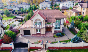 Архитектурный особняк в окружении природы и статуса. мрн.Чистый цена 105000000.00 Фото 2.