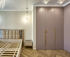 5 - комнатная квартира ул.Петра Ломако