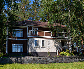Родной дом в сосновом бору — для жизни или отдыха. Коттедж в п. Памяти 13 Борцов район 