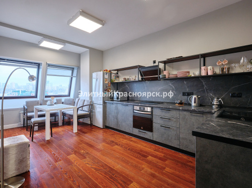 Просторная двухуровневая квартира у Красной площади цена 35800000.00