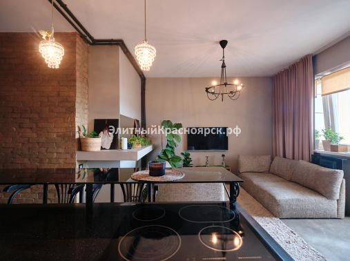 Трехкомнатный лофт на улице Авиаторов цена 13800000.00