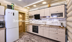 Бревенчатый дом на Базаихе цена 25000000.00 Фото 3.