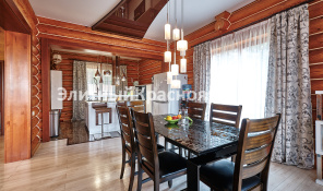 Дом в Минино с красивыми соснами на участке цена 34000000.00 Фото 2.